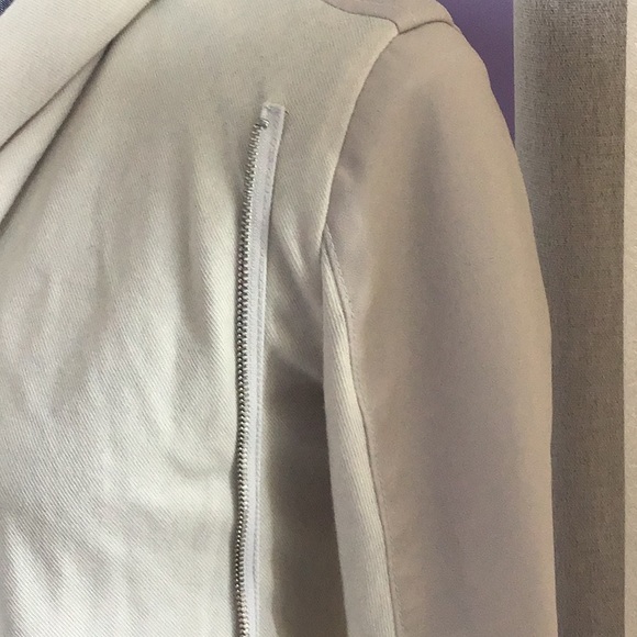 Spring jacket - Picture 3 of 7